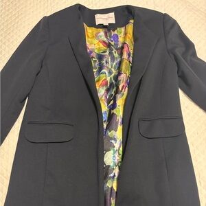 Elegant Black Women's Blazer with Floral Lining
